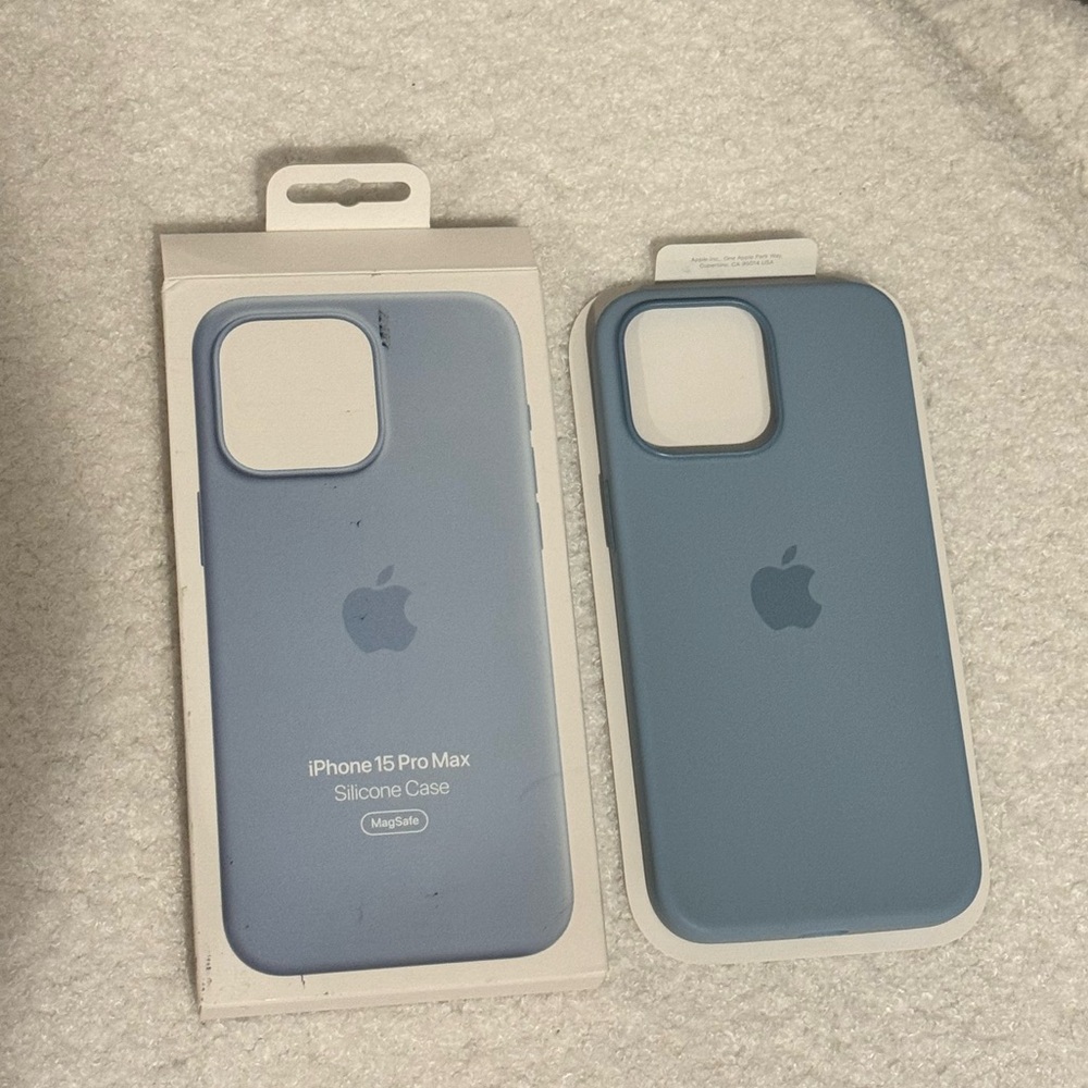 Silicone MagSafe iPhone 15 pro max APPLE case